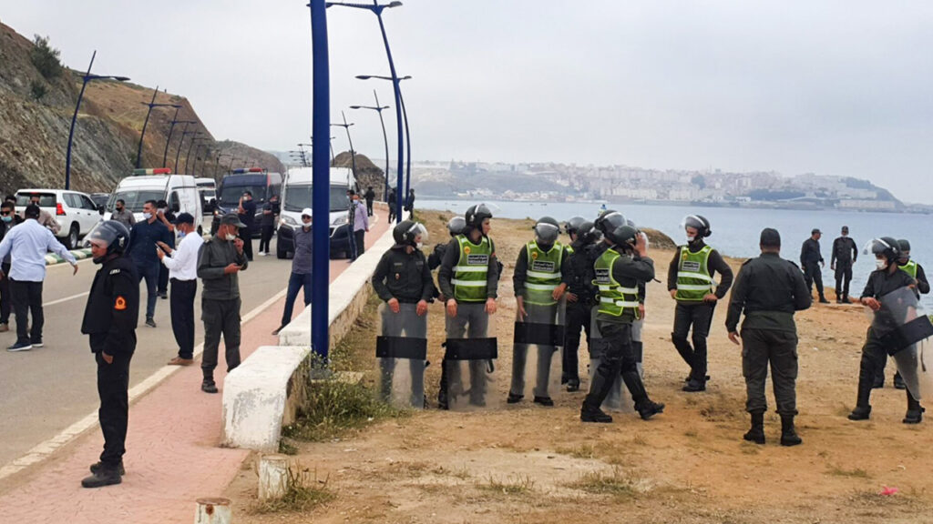 Tight security measures in Fnideq to prevent immigration attempts to Ceuta