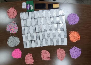 الأمن الإقليمي بسلا:  توقيف شخصين بحوزتهما 3196 قرصاً مخدراً، تشمل “ريفوتريل” وأقراص إكستازي.