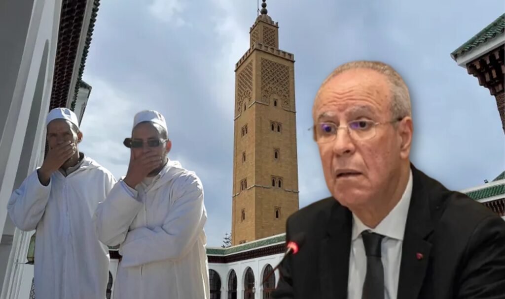 التوفيق يحظر على الأئمة الاستعانة بالسياسيين ويقول إن لديهم وسائل التواصل الخاصة بهم. 12 التوف