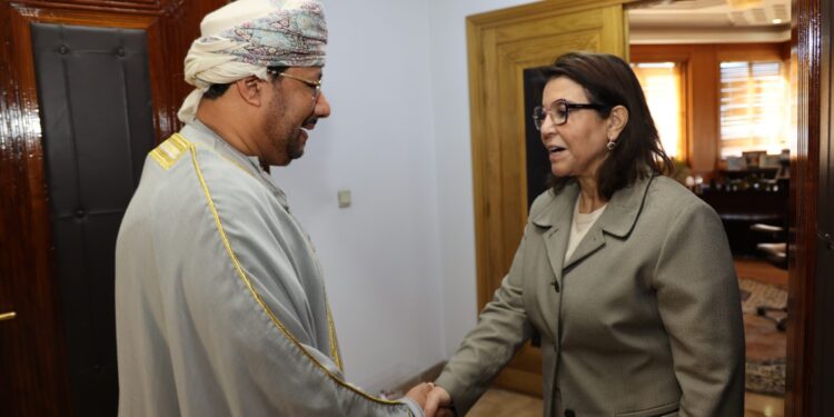 تتضمن مباحثات مغربية – عمانية آفاق التعاون الثنائي في قطاع الصيد البحري.