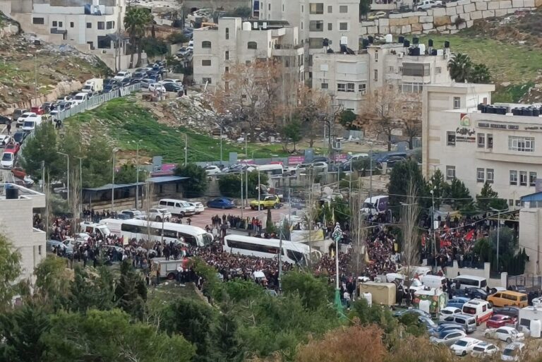 الإفراج-عن-أسرى-فلسطينيين