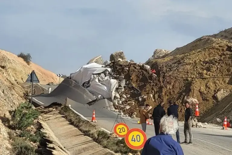 التعاهد على المناصرة