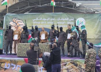 قائد عسكري إسرائيلي: لن تنجح الضغوط العسكرية في استعادة الأسرى من غزة.