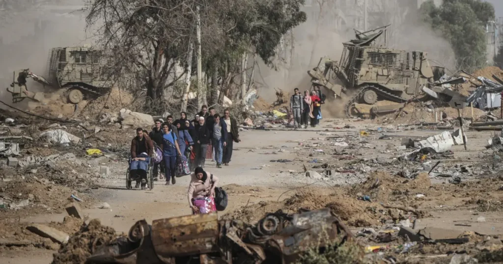 202411mena ip gaza salahaldinroad evacuation