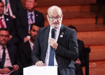 المدير العام لمجموعة الوكالة الفرنسية للتنمية في مهمة ميدانية بالصحراء المغربية