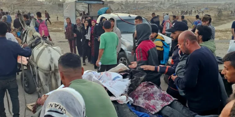 مجزرة جديدة للاحتلال: استشهاد 16 فلسطينيا من منتظري المساعدات وسط قطاع غزة