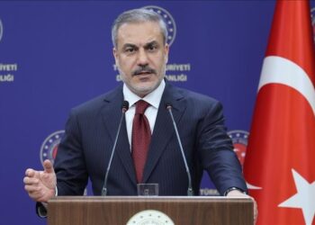 خارجية تركيا: تدفع إسرائيل المنطقة نحو حافة كارثة شاملة.