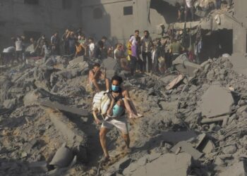 وزارة الصحة في غزة: وصول 61 شهيدًا و391 جريحًا إلى المستشفيات خلال 24 الماضية.