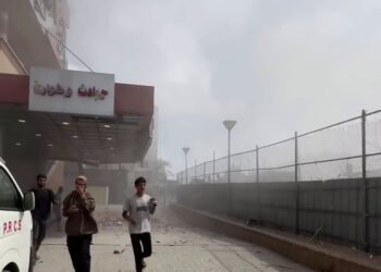 جريمة “فاضحة”: إدانات عربية ودولية لاستهداف إسرائيل للطواقم الطبية والإعلامية في غزة