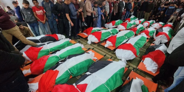 وزارة الصحة في غزة: 61 شهيدا و 363 إصابة خلال 24 ساعة