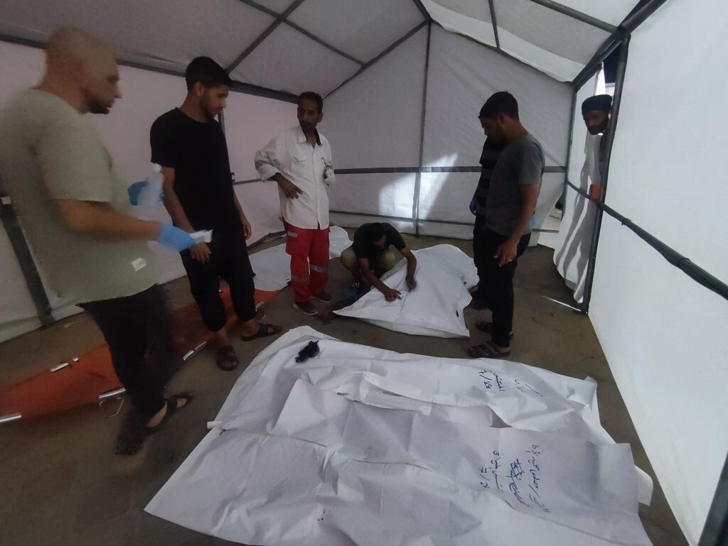 33 شهيدًا و146 مصابًا بعدوان الاحتلال على غزة خلال 24 ساعة 1 2 1