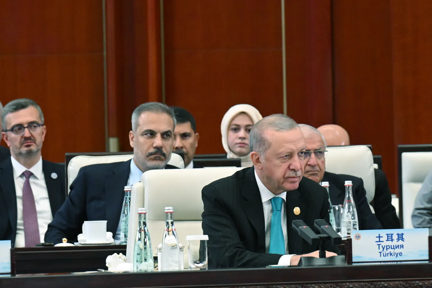 d69b7cdbb32024bab4cca1ca9093cfb53f6d5687e689c21beadf2b85619ced81