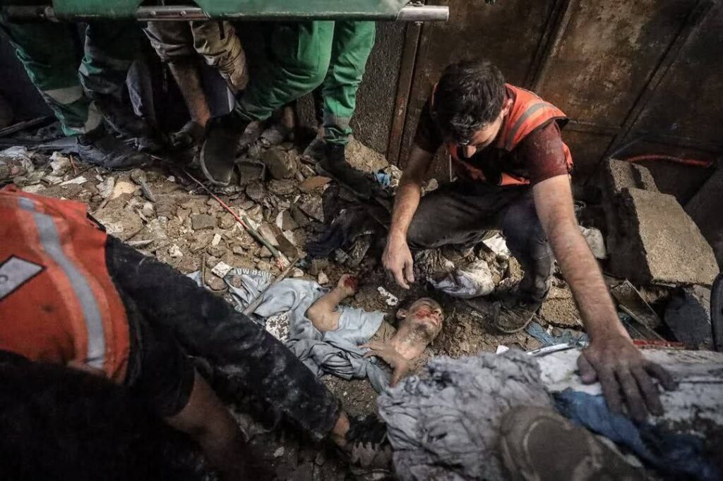وزارة الصحة في غزة: 19 شهيدا بينهم 15 انتشلوا من تحت الأنقاض وإصابة 7 خلال 48 ساعة 2 photo 5881857472086526741 y