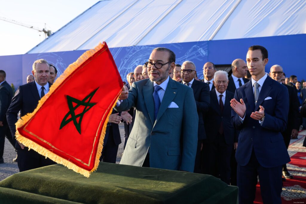 النواصر.. جلالة الملك يترأس حفل تقديم وإطلاق أشغال إنجاز المركب الصناعي لمحركات الطائرات التابع لمجموعة “سافران” 4 WhatsApp Image 2025 10 13 a 19.47.21 1d55b3a1