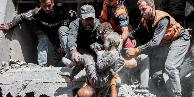 وزارة الصحة في غزة: 4 شهداء بينهم شهيد انتشال و7 جرحى وصلوا المستشفيات خلال الـ24 ساعة الماضية