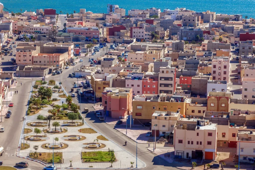 الداخلة.. تحديث شرايين المدينة 4 shutterstock 1716974530 1729849860
