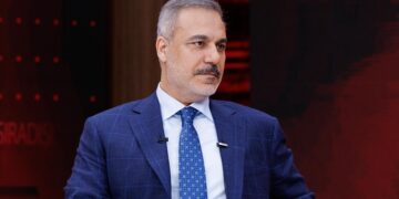 فيدان: تركيا جاهزة لتحمل مسؤولياتها في غزة