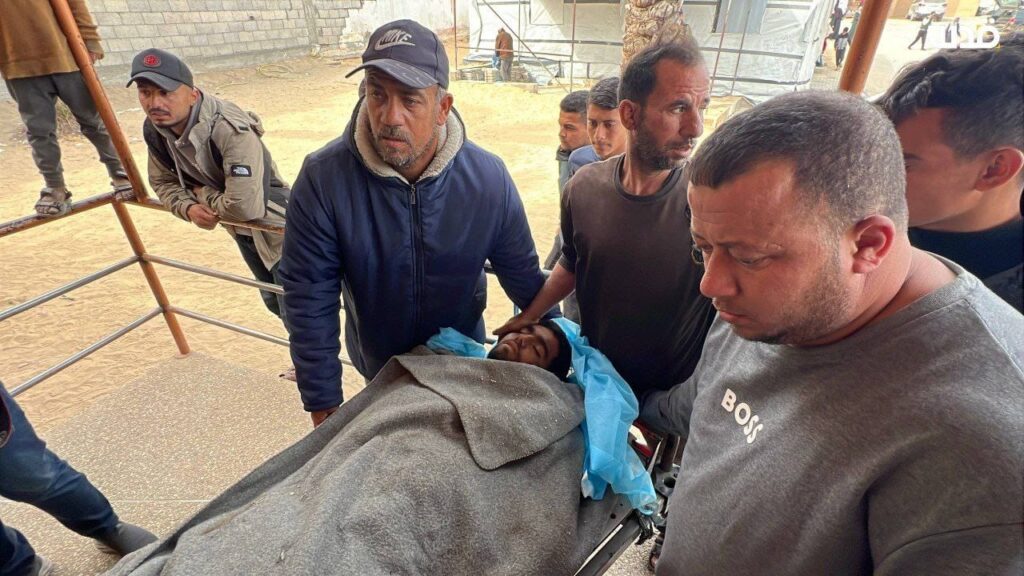 شهيدان بنيران الاحتلال وعمليات نسف مع استمرار خروقات وقف النار في غزة 4 8