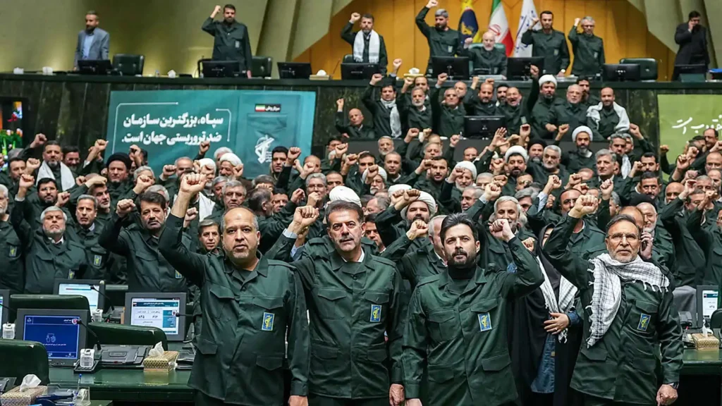 إيران: غرفة العمليات مستعدة للرد السريع على أي اعتداء. 7 5a2f2b03 1c33 4954 89f3 909f73610316