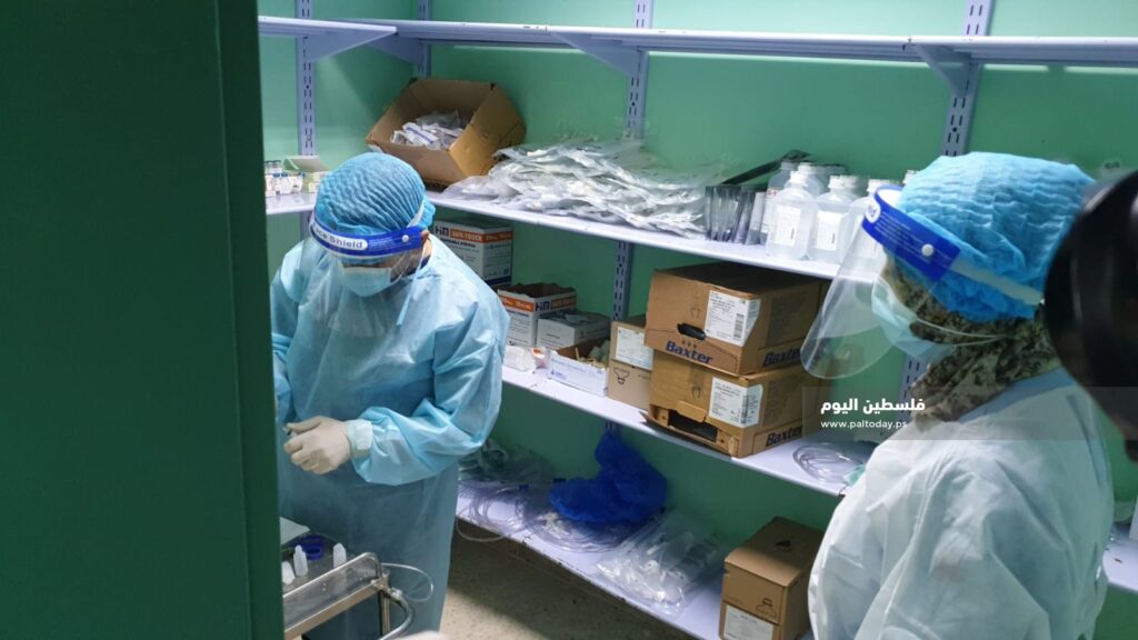 غزة: نقص حاد بنسبة 87% في مواد الفحص يهدد بتوقف عمل المختبرات وبنوك الدم . 3 xPgWk
