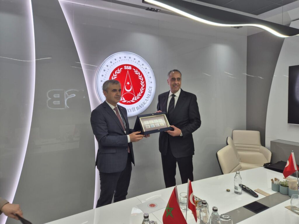 حموشي يزور تركيا ويجتمع مع رئيس الاستخبارات ونائب الصناعات الدفاعية.. تعزيز للتعاون الأمني والاطلاع على الابتكارات التكنولوجية 4 WhatsApp Image 2026 05 08 at 14.45.30