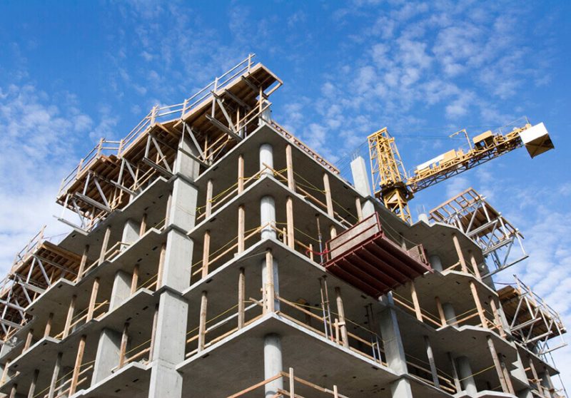 المغرب يطلق مشروعاً رائداً لإزالة المواد الكيميائية الخطرة من قطاع البناء 1 batiment e1733394296886