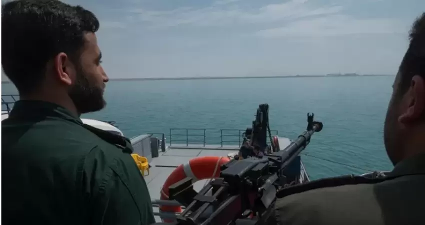 طهران تعلن إغلاق مضيق هرمز رداً على التصعيد الإسرائيلي في لبنان. 1 HM6eN