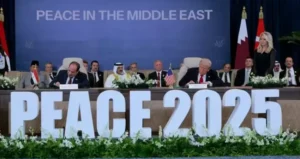 صحيفة “الغارديان” تكشف تفاصيل مسودة مسربة لمجلس ترامب للسلام حول إدارة قطاع غزة.