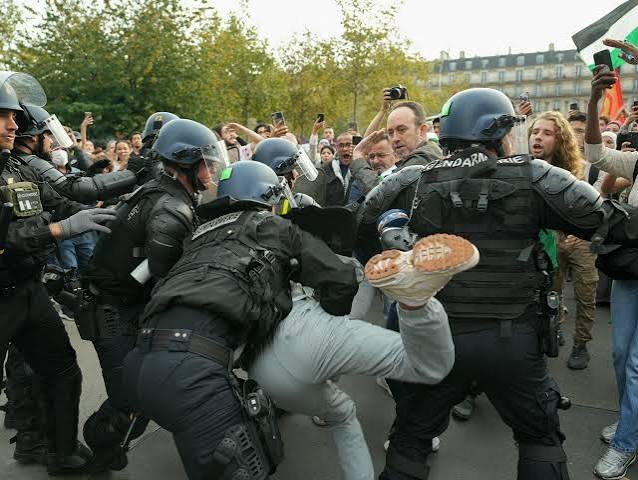 بين الملاحقات القضائية والعقوبات المالية.. هكذا تضيق فرنسا الخناق على الحراك الطلابي المناصر لفلسطين.