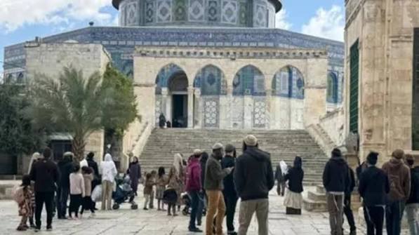 اقتحامات واسعة للمسجد الأقصى من قبل أكثر من 4 آلاف مستوطن، وارتقاء 3 شهداء برصاص الاحتلال في الضفة الغربية. 3 images 2026 07 24T022529.276 1