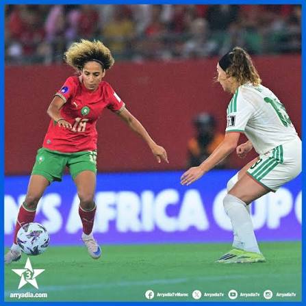 المنتخب المغربي سيدات يتخطى الجزائر بهدف نظيف ويقترب من بلوغ ربع النهائي.