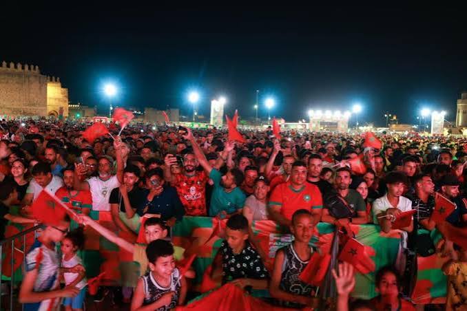 فاس تعيش على إيقاع احتفالات شعبية متجددة بفضل أسود الأطلس. 2 images 51