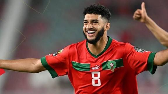 “من تشوه القدم إلى نجومية كأس العالم: قصة الإصرار الخارقة لإسماعيل الصيباري”