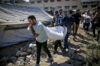 قتلت 10. إسرائيل ترفع عدد قتلى الإبادة في غزة إلى 73 ألفا و293