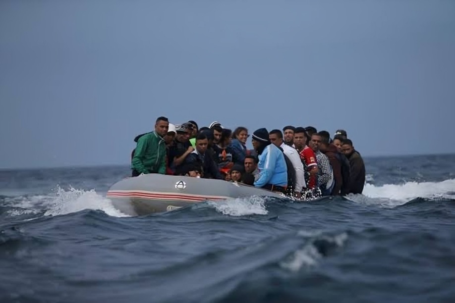 مصدر حكومي: تعتبر إدارة ملف الهجرة “مسؤولية مشتركة”، حيث يتحمل المغرب دائماً جزءاً من هذه المسؤولية.