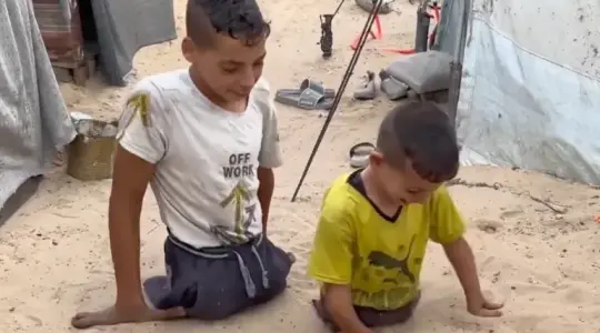 انتقادات لشركة أديداس بسبب رعايتها لجندي إسرائيلي في ظل معاناة آلاف المدنيين في غزة من فقدان أطرافهم. 3 Hhn3k