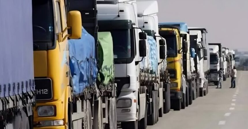 وزارة النقل واللوجستيك تعلن عن صرف دفعة إضافية من الدعم الاستثنائي المباشر لمهنيي النقل الطرقي (أشخاص وبضائع) لمواجهة غلاء أسعار المحروقات. 1 c447ca7e0d4b49aca667a3df95827bef