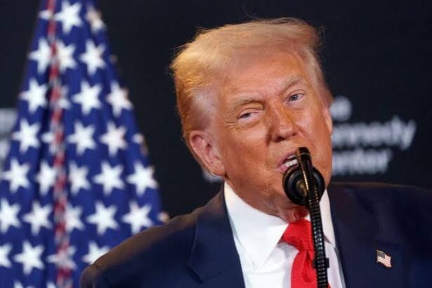 جريدة القرب 199 ترامب: سأعلن مضيق هرمز أرضًا أمريكية بعد هزيمة إيران بشكل كامل.