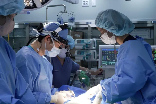 جراحة قلب تتسبب في شفاء رجل من سرطان الجلد.. والعلماء يجهلون السبب