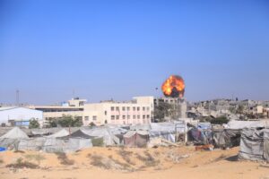 3 شهداء وإصابات بقصف مدفعي وإطلاق نار بغزة