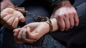 مراكش: توقيف شخص وسيدة بتهمة النصب والاحتيال والسمسرة في قضايا قضائية