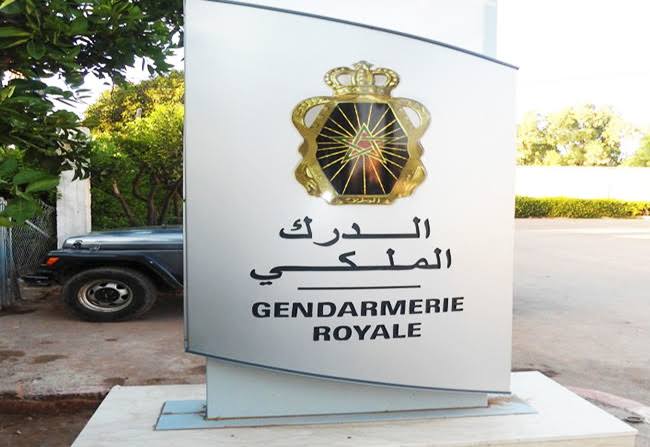 فاس: عناصر الدرك الملكي تفكك مصنعاً سرياً لإنتاج "الماحيا" بأولاد الطيب وتحجز معدات ضخمة 2 images 2026 10 14T003058.208