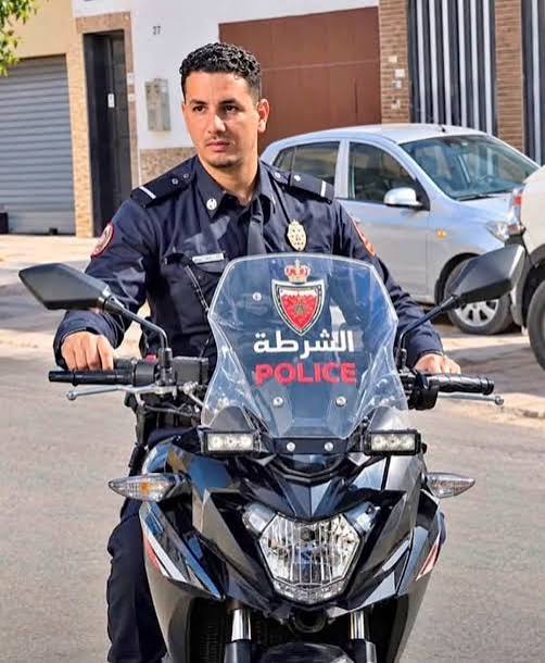 الدار البيضاء: حموشي يمنح ترقية استثنائية لشرطي فرقة الدراجيين توفي أثناء أدائه الواجب الوظيفي 3 images 2026 10 22T214431.375