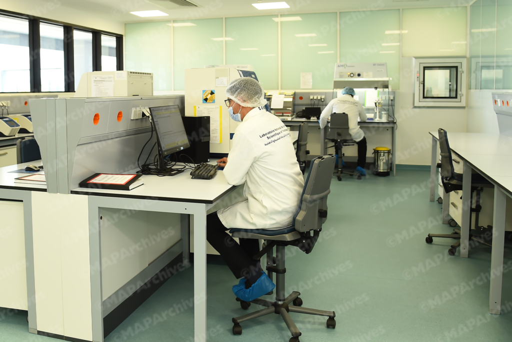 الخبرات التقنية والعلمية تؤكد وصول متطرف طنجة لمراحل متقدمة في صناعة المتفجرات وتجريبها 3 laboratoire DGSN