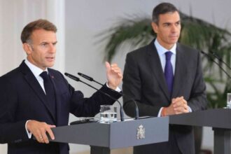 سبتة والتحول الفرنسي، شيراك طالب بإعادتها للمغرب وماكرون يصف اقتحامها بـالهجوم على أوروبا