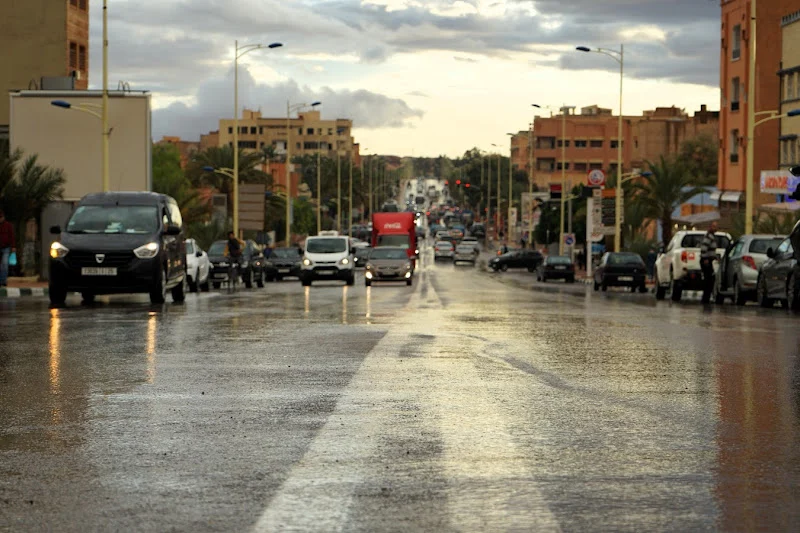 الأرصاد الجوية تحذر: أمطار رعدية ورياح قوية تضرب هذه المناطق اليوم