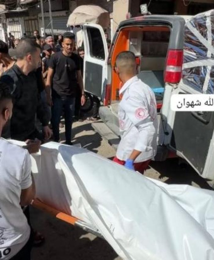 ارتقى شهيد وأصيب عدد من الجرحى جراء قصف إسرائيلي استهدف تجمعًا للمواطنين شرقي مدينة غزة.