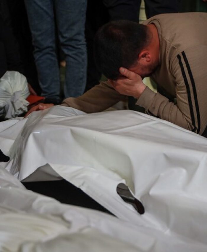 غزة: تسجيل 16 قتيلاً و39 جريحاً خلال الساعات الـ48 الماضية, و ارتفاع الحصيلة الإجمالية إلى 72 ألفاً و819 قتيلاً، و172 ألفاً و894 مصاباً،