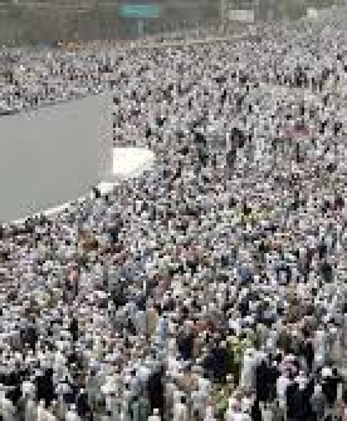 آخر أيام التشريق.. الحجاج يواصلون رمي الجمرات ويختتمون مناسكهم في أجواء روحانية آمنة
