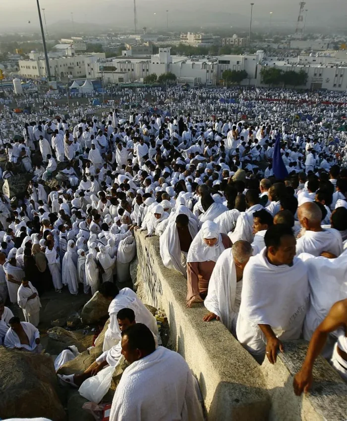 يوم عرفة.. مشاعر الخشوع تملأ قلوب الحجاج